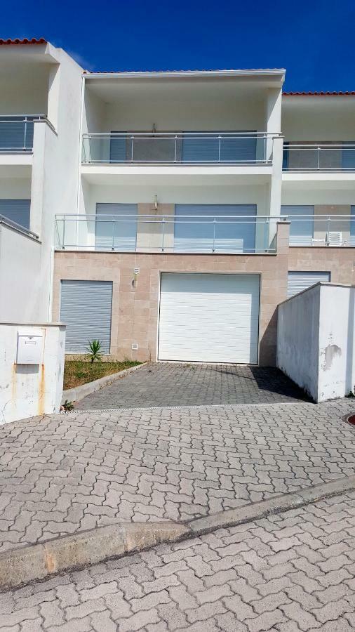 Jdlourenco House Nazare Bagian luar foto
