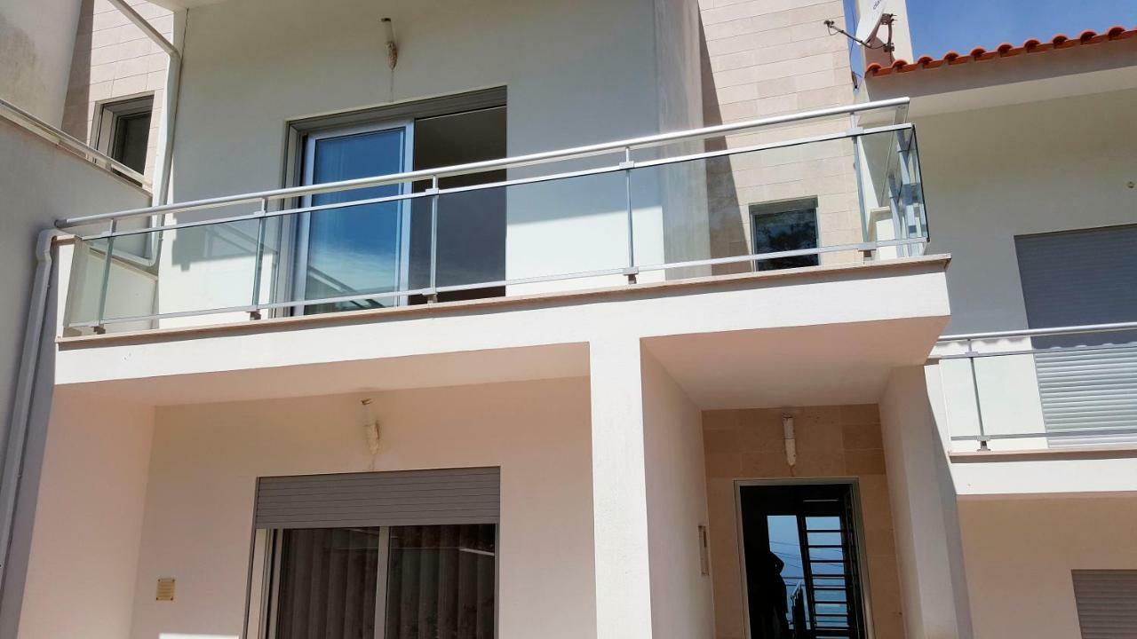 Jdlourenco House Nazare Bagian luar foto
